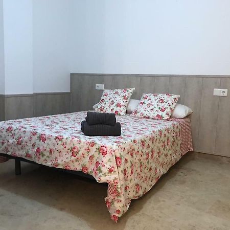 Amazing And Clean Studio Very Close To City Center Malaga Bagian luar foto