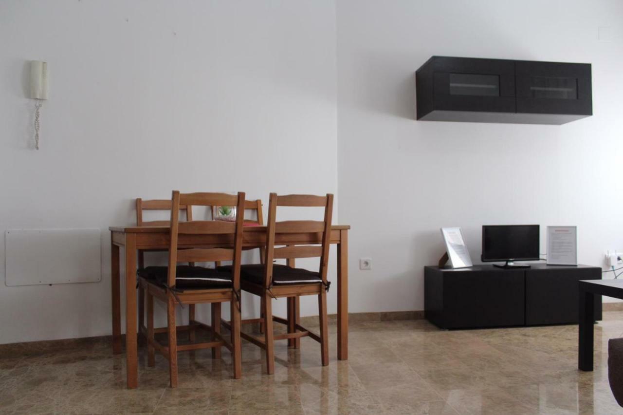 Amazing And Clean Studio Very Close To City Center Malaga Bagian luar foto